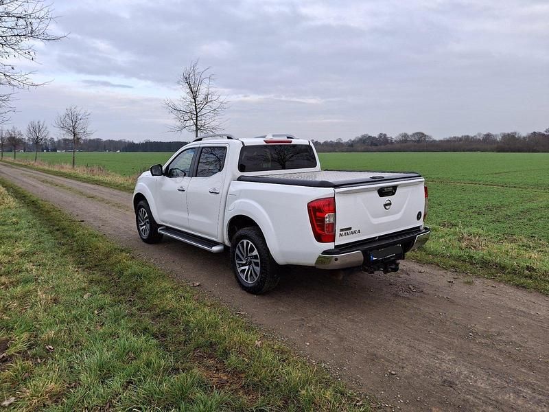 Gebraucht Nissan Navara Tekna 190 PS (139 kW) 2016 Weiß Pickup