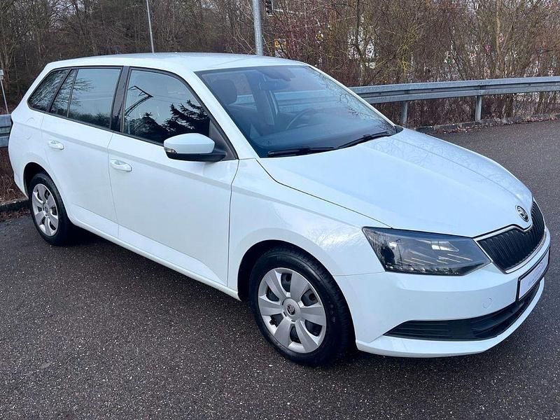 Gebraucht Skoda Fabia Ambition 105 PS (77 kW) 2015 Weiß Kombi