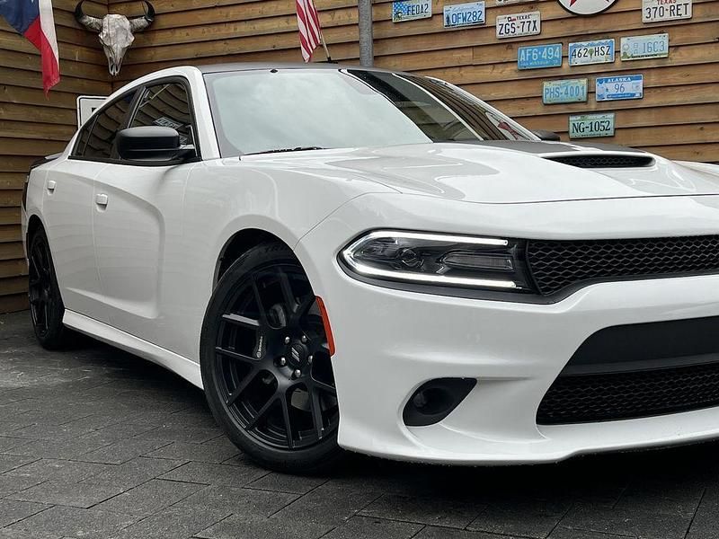 Gebraucht Dodge Charger 375 PS (275 kW) 2020 Weiß Limousine
