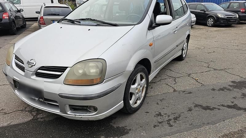 Gebraucht 2003 Nissan Almera Tino Van / Kleinbus | 1.000 € - Bild 1/4
