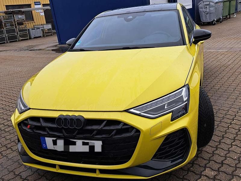 Gebraucht Audi S3 333 PS (244 kW) 2024 Gelb Limousine