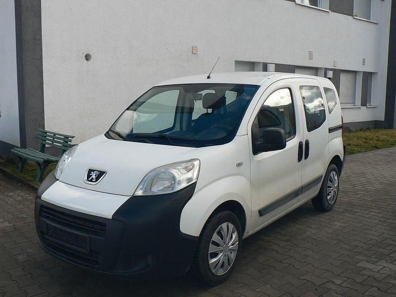 Gebraucht Peugeot TePee Basis 75 PS (55 kW) 2012 Weiß Van / Kleinbus