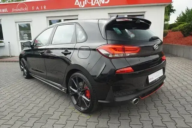 Gebraucht Hyundai i30 250 PS (183 kW) 2019 Schwarz Limousine