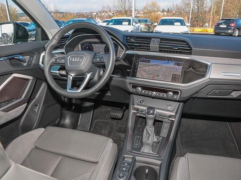 Gebraucht Audi Q3 Advanced Plus 150 PS (110 kW) 2025 Mythosschwarz metallic SUV