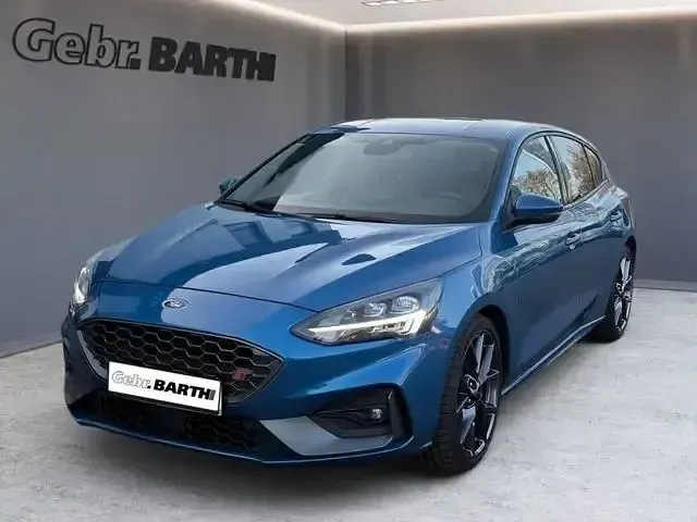 Używany Ford Focus ST 280 KM (205 kW) 2019 Niebieski Sedan/Limuzyna
