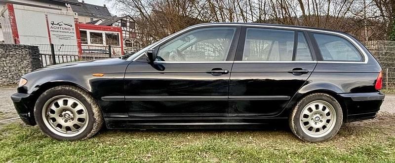 Gebraucht BMW 320 170 PS (125 kW) 2002 Schwarz Kombi
