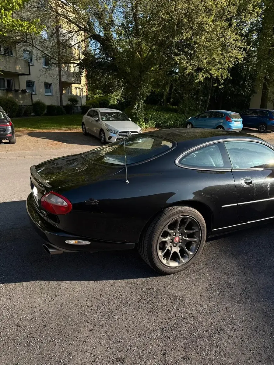 Używany Jaguar XKR 363 KM (266 kW) 2000 Coupe