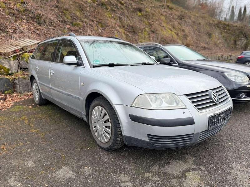 Gebraucht VW Passat Comfortline 102 PS (75 kW) 2001 Silber Kombi