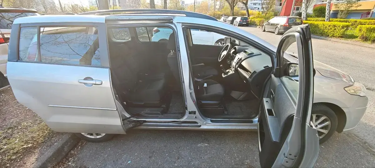 Second-hand Mazda 5 115 CP (84 kW) 2008 Argintiu Monovolum