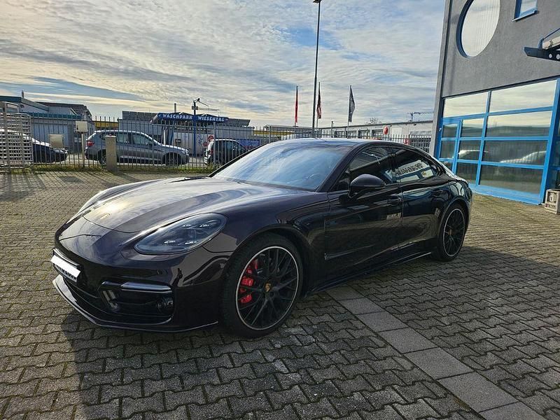 Violet Gebraucht 2019 Porsche Panamera GTS Limousine | 77.000 € (Fairer Preis) - Bild 1/4