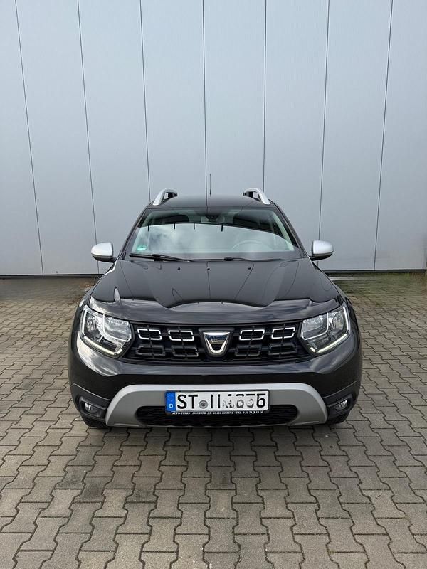 Gebraucht Dacia Duster 114 PS (83 kW) 2018 Schwarz SUV