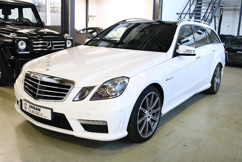 Weiß Gebraucht 2012 Mercedes E63 AMG AMG Kombi | 24.600 € (Superpreis) - Bild 1/4