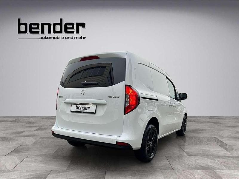 Gebraucht Mercedes Citan 112 116 PS (85 kW) 2024 Arktikweiss Van / Kleinbus