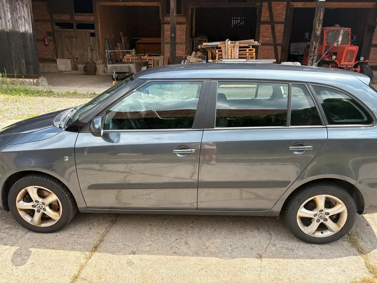 Gebraucht Skoda Fabia 105 PS (77 kW) 2012 Kombi