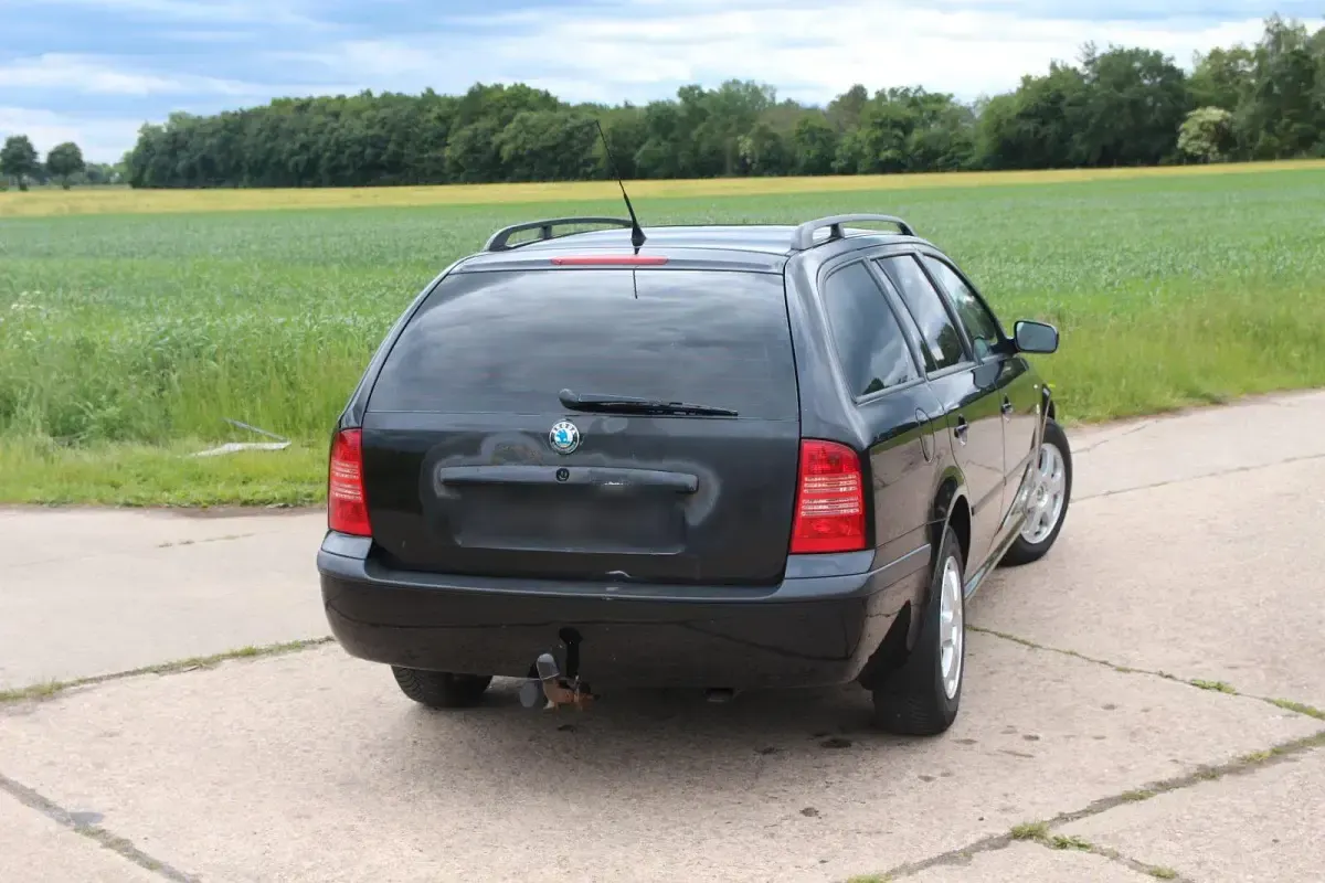 Gebraucht Skoda Octavia 110 PS (80 kW) 2003 Schwarz Kombi
