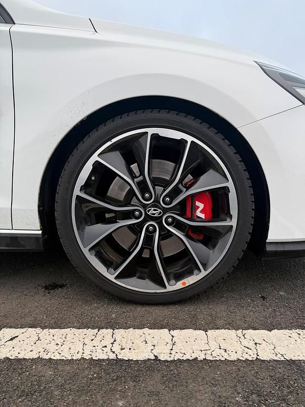 Gebraucht Hyundai i30 275 PS (202 kW) 2018 Weiß Limousine