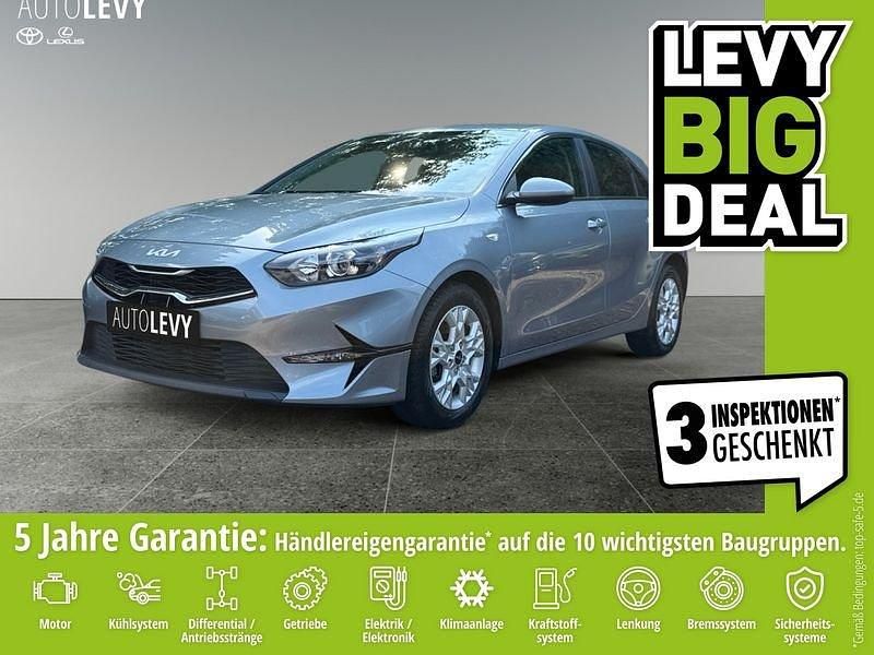 Silber Gebraucht 2022 Kia Ceed Vision Limousine | 21.888 € (Fairer Preis) - Bild 1/4