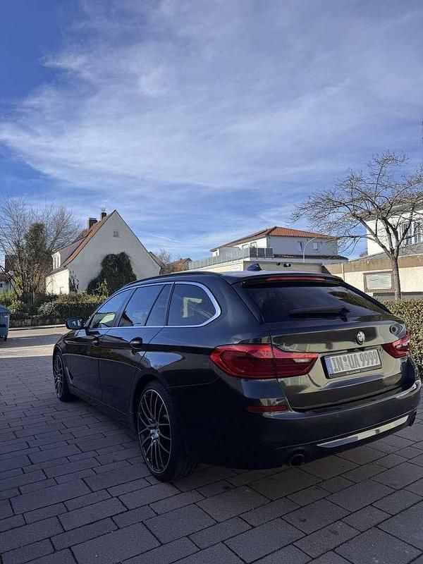 Gebraucht BMW 530 Sport Line 265 PS (194 kW) 2017 Kombi