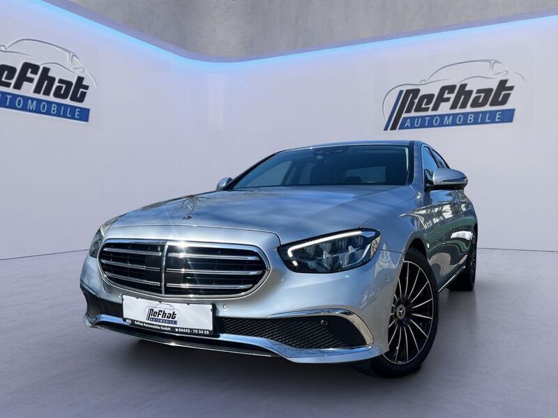 Silber Gebraucht 2020 Mercedes E200 Limousine | 35.900 € - Bild 1/4