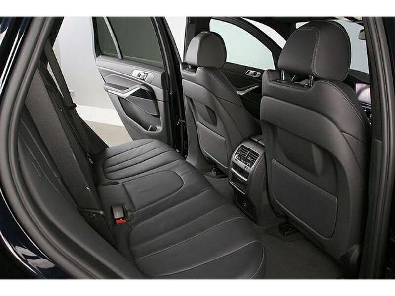 Gebraucht BMW X5 530 PS (389 kW) 2021 Carbonschwarz (metallic) SUV