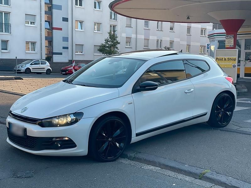 Gebraucht VW Scirocco Match 177 PS (130 kW) 2013 Weiß Coupé