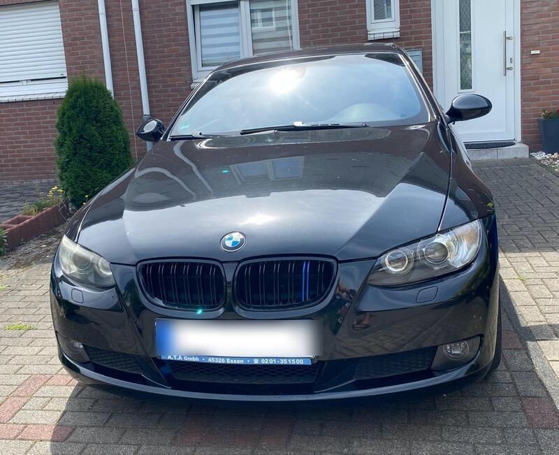 Schwarz Gebraucht 2009 BMW 320 Cabriolet Cabrio | 7.250 € (Guter Preis) - Bild 1/4