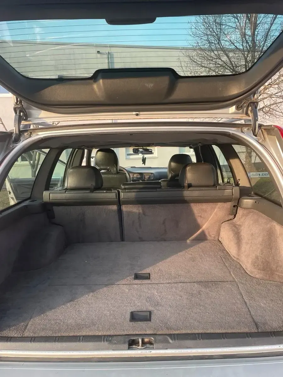 Używany Volvo V70 170 KM (125 kW) 1998 Srebrny Kombi
