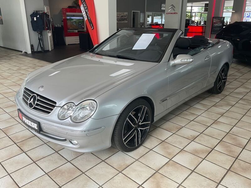 Silber Gebraucht 2006 Mercedes CLK200 Cabrio | 11.450 € (Fairer Preis) - Bild 1/4