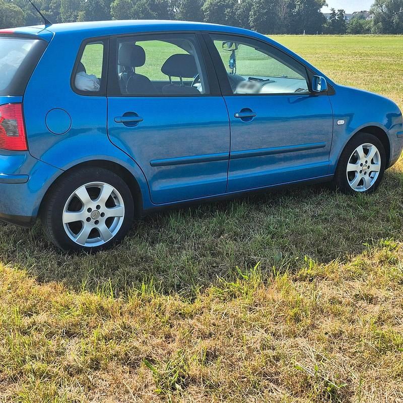 Gebraucht VW Polo 65 PS (47 kW) 2025 Blau Kleinwagen