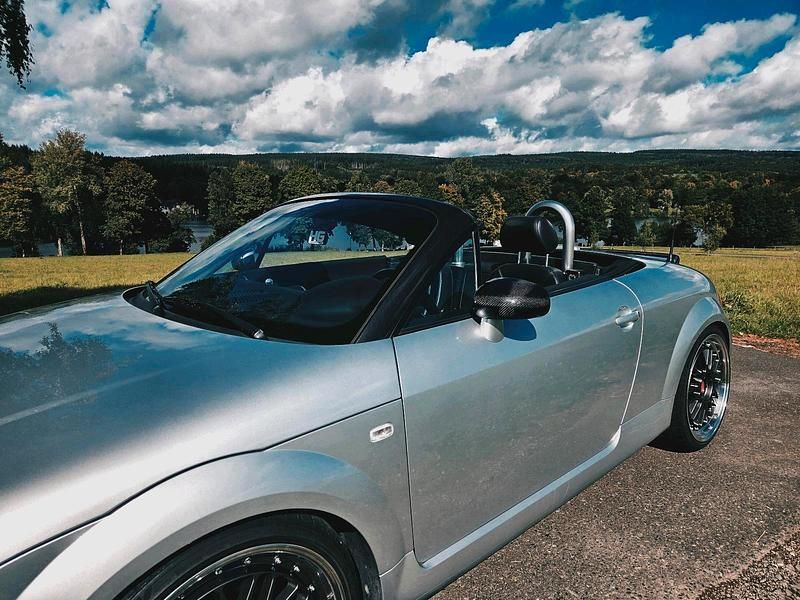 Gebraucht Audi TT Roadster 224 PS (164 kW) 1999 Silber Cabrio