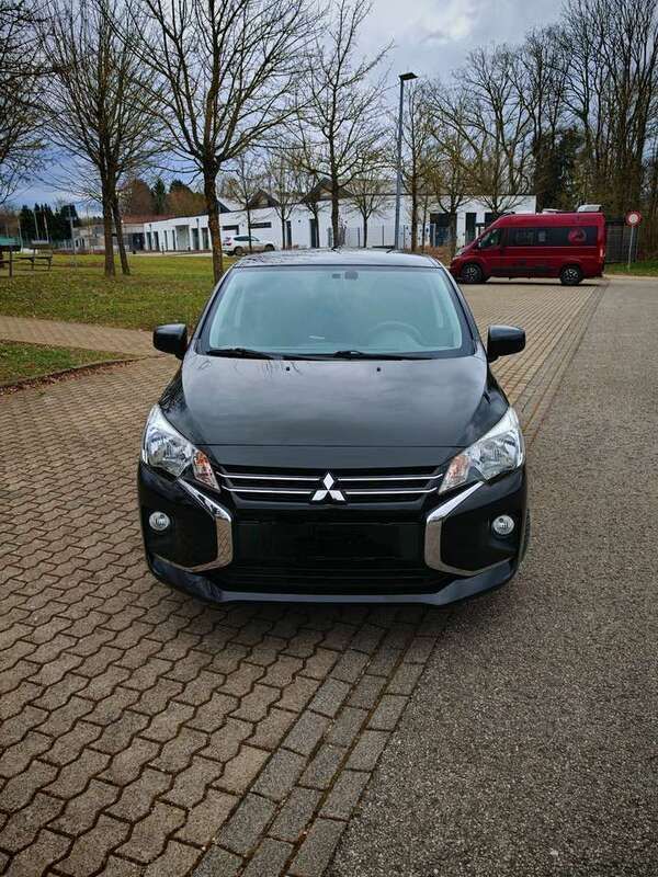 Schwarz Gebraucht 2019 Mitsubishi Space Star Edition+ Kleinwagen | 8.500 € (Fairer Preis) - Bild 1/4