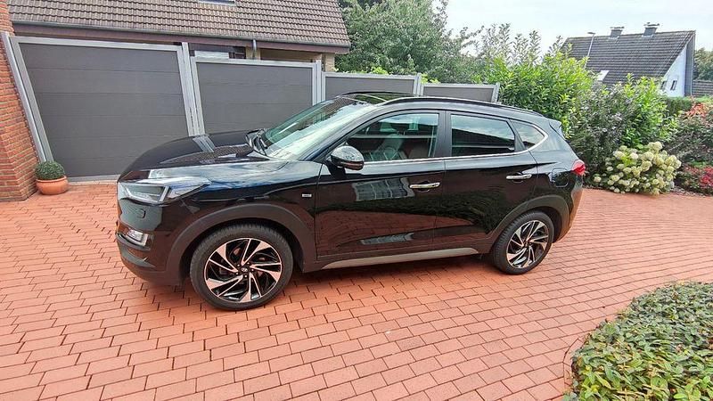 Schwarz Gebraucht 2019 Hyundai Tucson Premium SUV | 22.490 € (Fairer Preis) - Bild 1/4