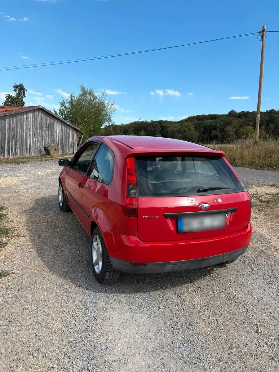 Gebraucht Ford Fiesta 60 PS (44 kW) 2003 Rot Kleinwagen