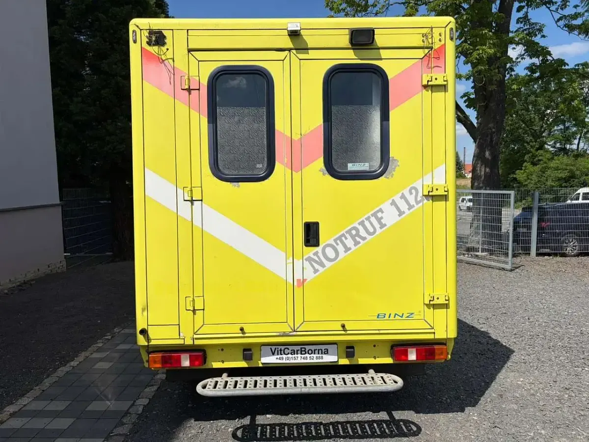 Gebraucht Ford Transit 140 PS (102 kW) 2011 Sulfur yellow Van / Kleinbus