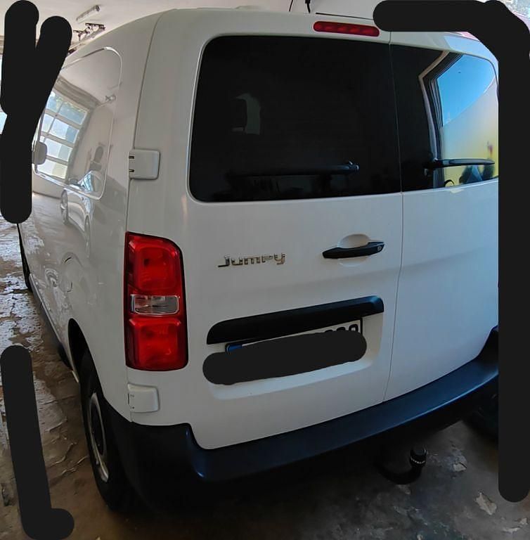 Second-hand Citroën Jumpy 122 CP (89 kW) 2018 Alb Monovolum