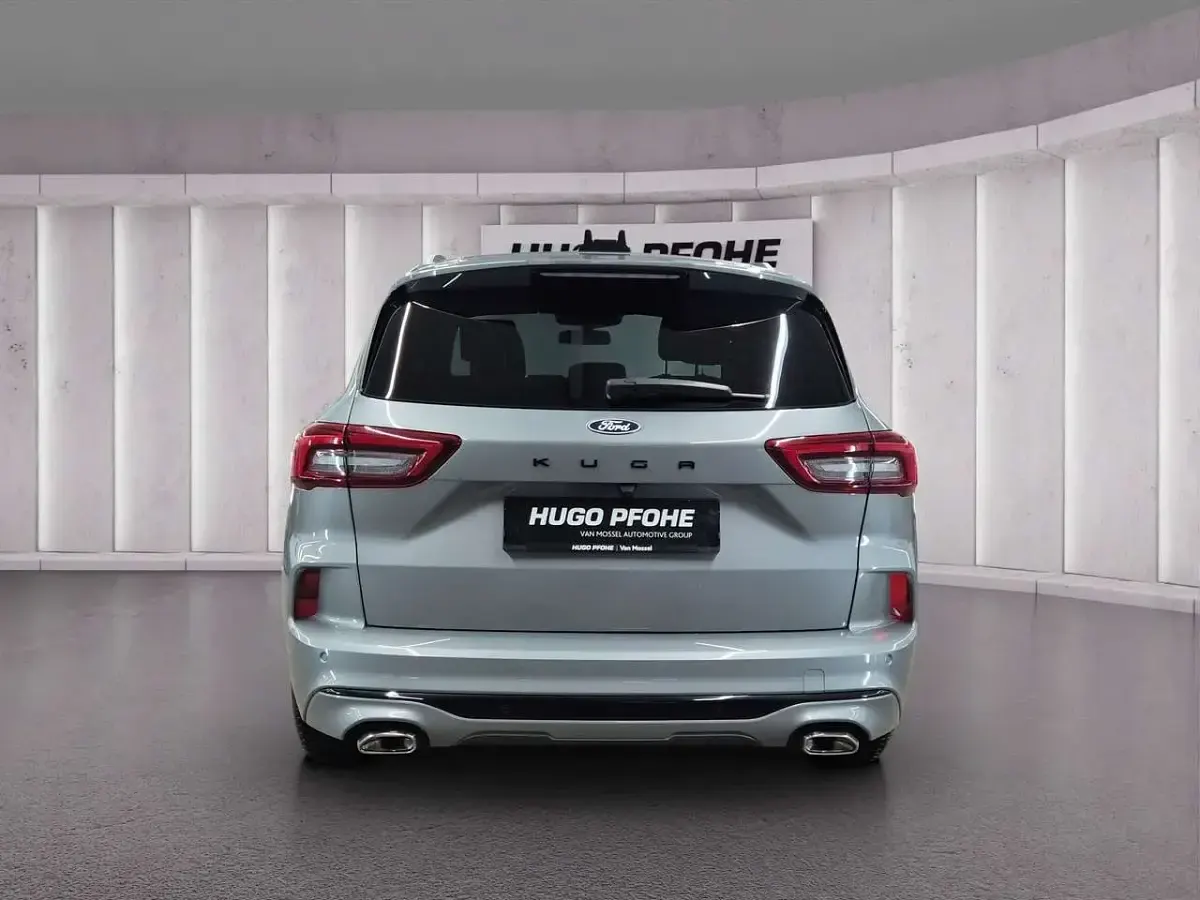 Gebraucht Ford Kuga ST-Line 186 PS (136 kW) 2024 Silber SUV