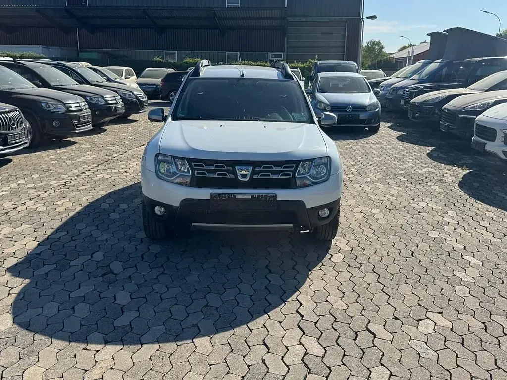 Używany Dacia Duster Prestige 109 KM (80 kW) 2016 Biały SUV