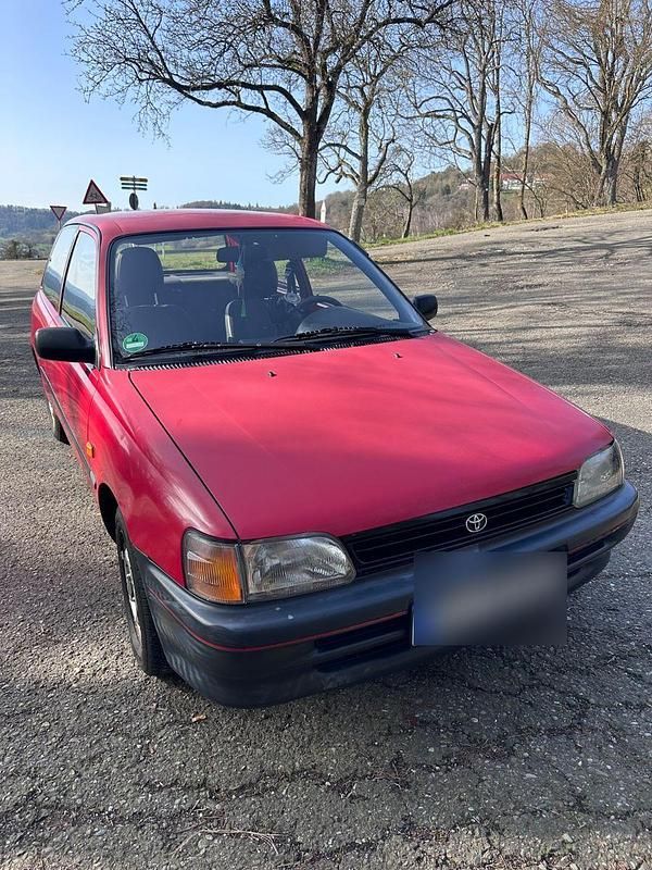 Gebraucht Toyota Starlet 75 PS (55 kW) 1995 Rot Kleinwagen