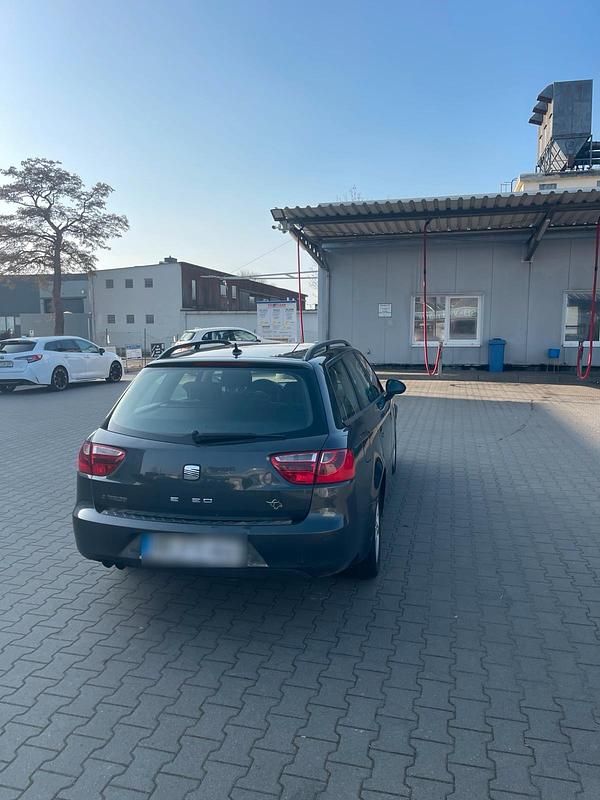 Second-hand Seat Exeo 143 CP (105 kW) 2010 Gri Break