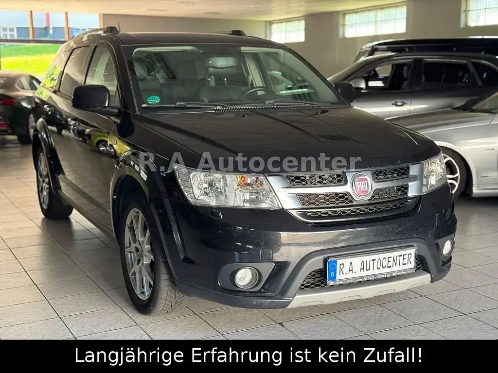 Usado Fiat Freemont 170 CV (125 kW) 2015 Negro SUV