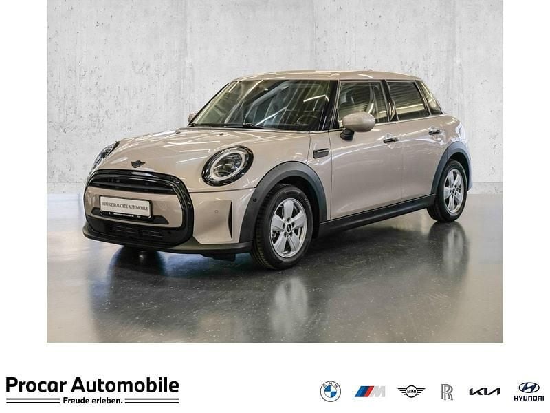 Second-hand Mini ONE Classic 102 CP (75 kW) 2022 Hatchback