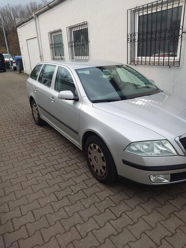 Gebraucht Skoda Octavia 105 PS (77 kW) 2005 Silber Kombi