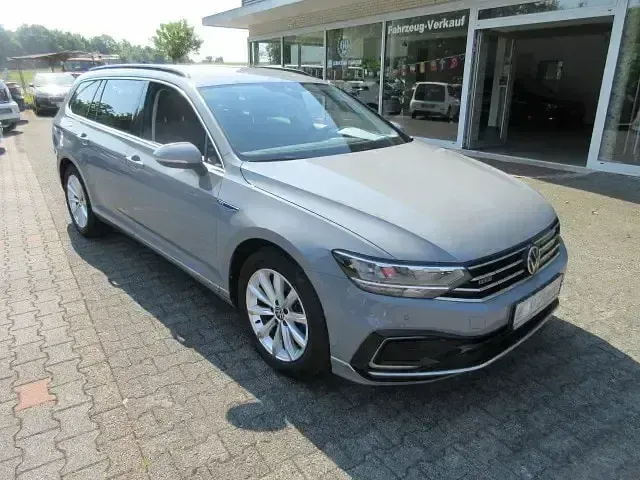 Gebraucht VW Passat GTE 218 PS (160 kW) 2022 Grau Kombi