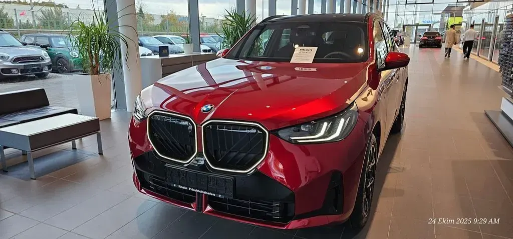 Gebraucht BMW X3 Performance 197 PS (144 kW) 2025 Rot SUV