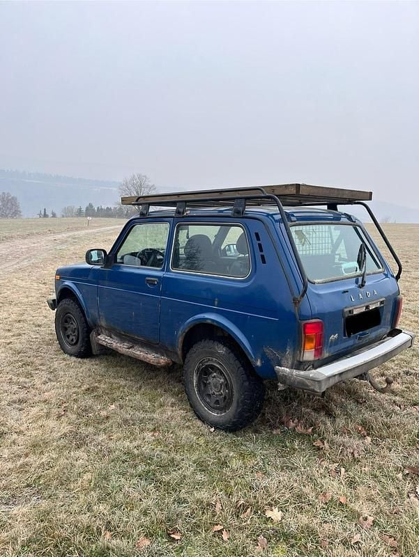 Gebraucht Lada niva 83 PS (61 kW) 2016 Blau SUV