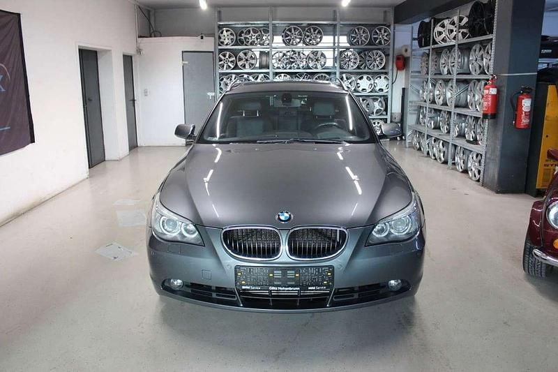 Gebraucht BMW 535 272 PS (200 kW) 2005 Titangrau ii metallic Kombi