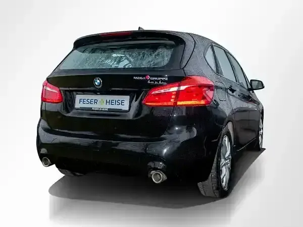 Używany BMW 218 Performance 150 KM (110 kW) 2020 Czarny Minivan