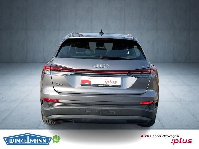 Gebraucht Audi Q4 e-tron Ambiente 150 kW (204 PS) 2023 Grau SUV