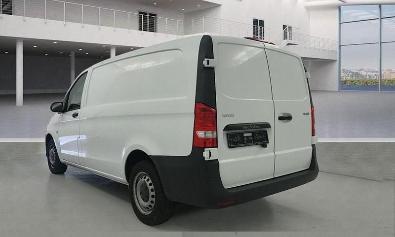 Gebraucht Mercedes Vito 114 PS (83 kW) 2017 Weiß Van