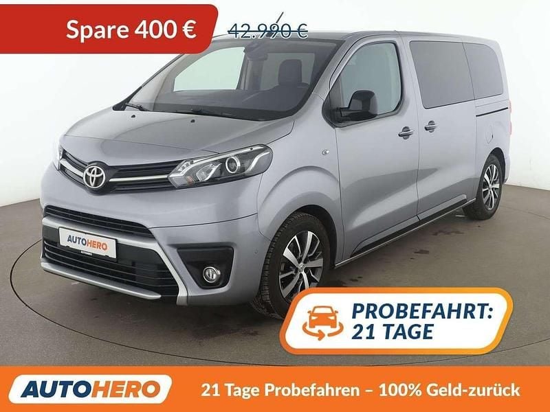 Grau Gebraucht 2023 Toyota Proace Executive Van / Kleinbus | 42.590 € (Fairer Preis) - Bild 1/3